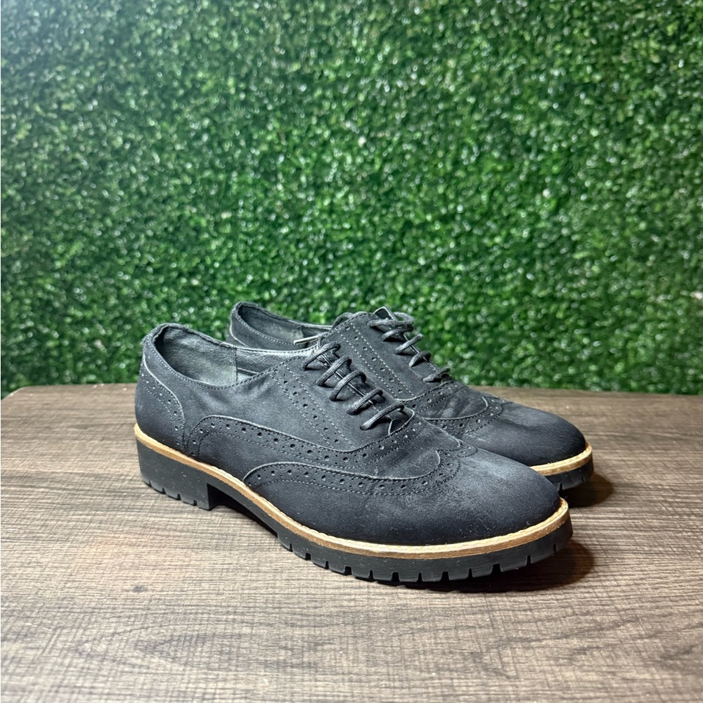 Sophie17 Classic Black Oxfords with Elegant Design